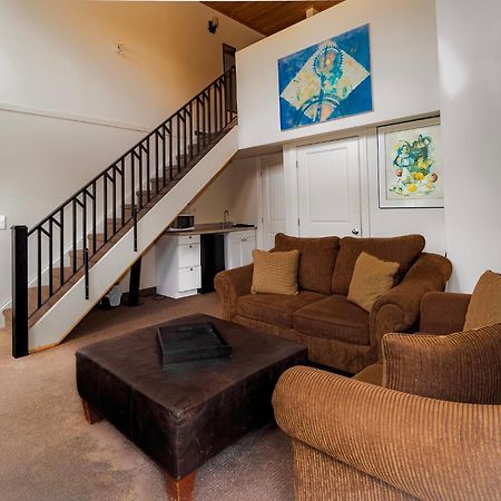 3 Pines Lodge Muskoka Гантсвілл Екстер'єр фото