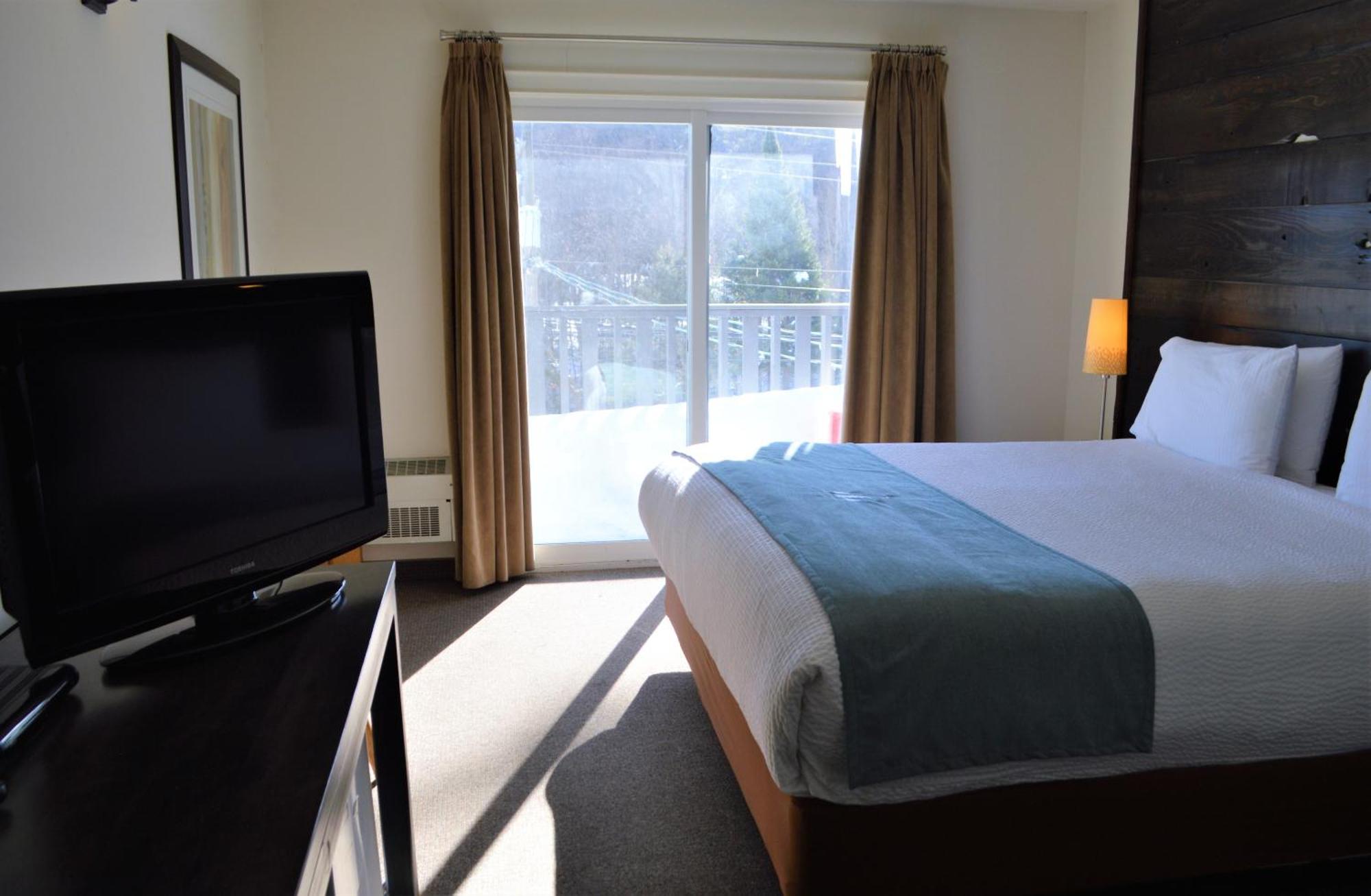 3 Pines Lodge Muskoka Гантсвілл Екстер'єр фото