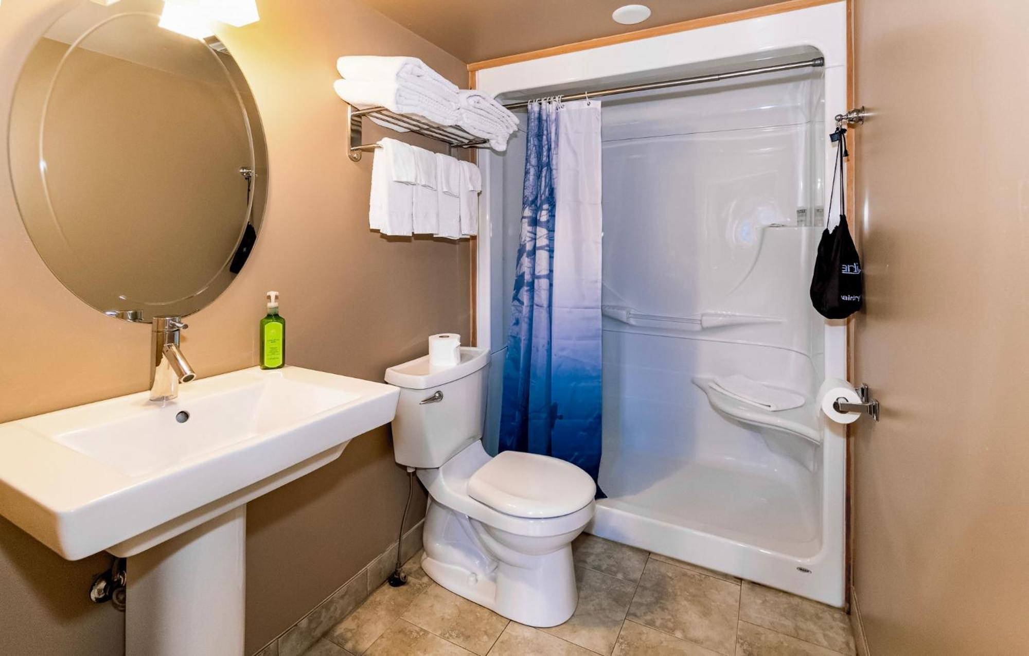 3 Pines Lodge Muskoka Гантсвілл Екстер'єр фото