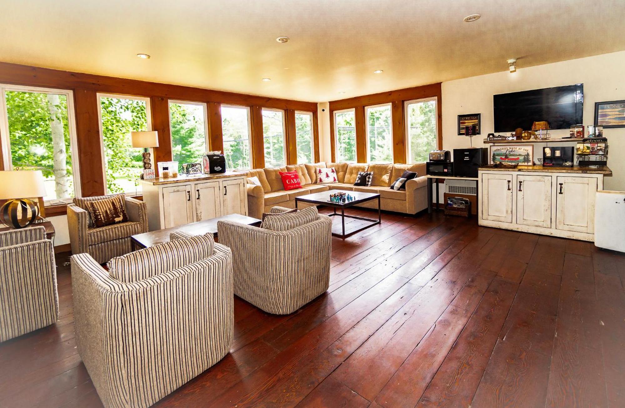 3 Pines Lodge Muskoka Гантсвілл Екстер'єр фото